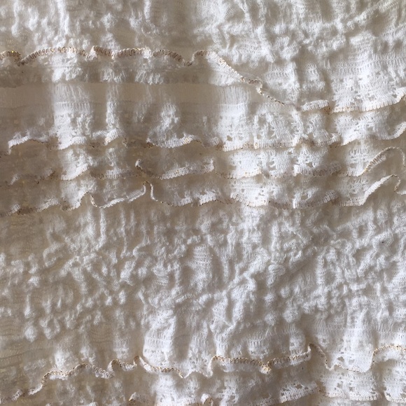 Banana republic ruffle tank top - Picture 3 of 3